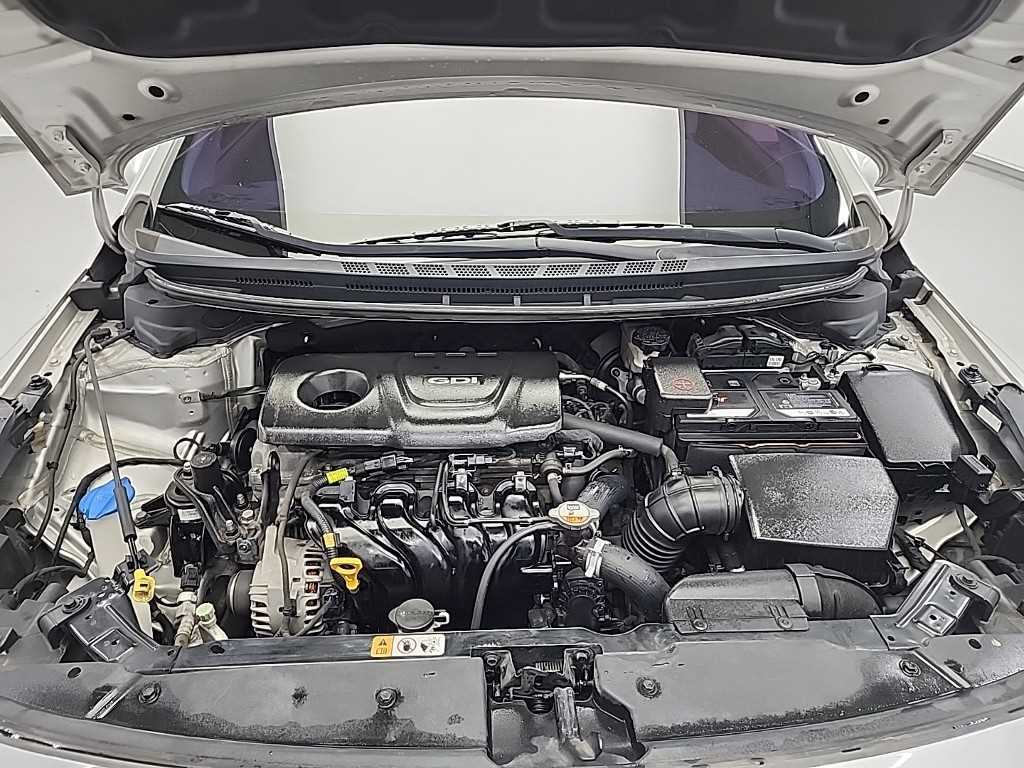 KIA K3 - Vista 5