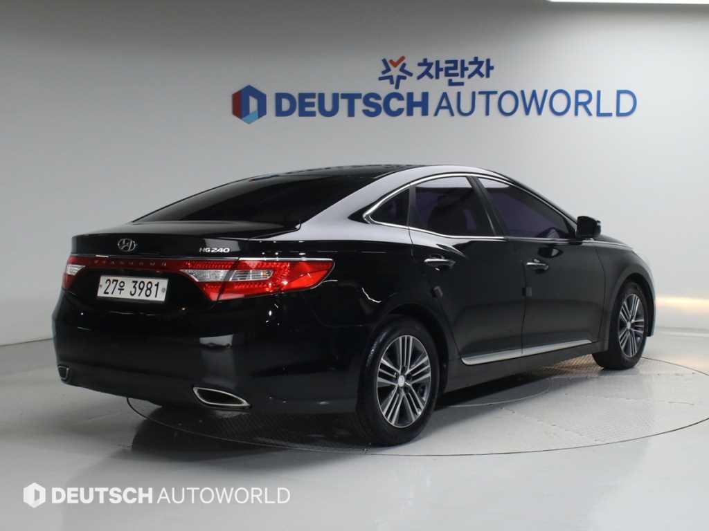HYUNDAI Grandeur - Vista 2