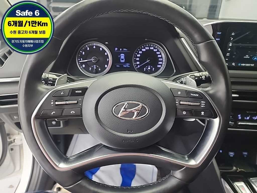 HYUNDAI Sonata - Vista 9