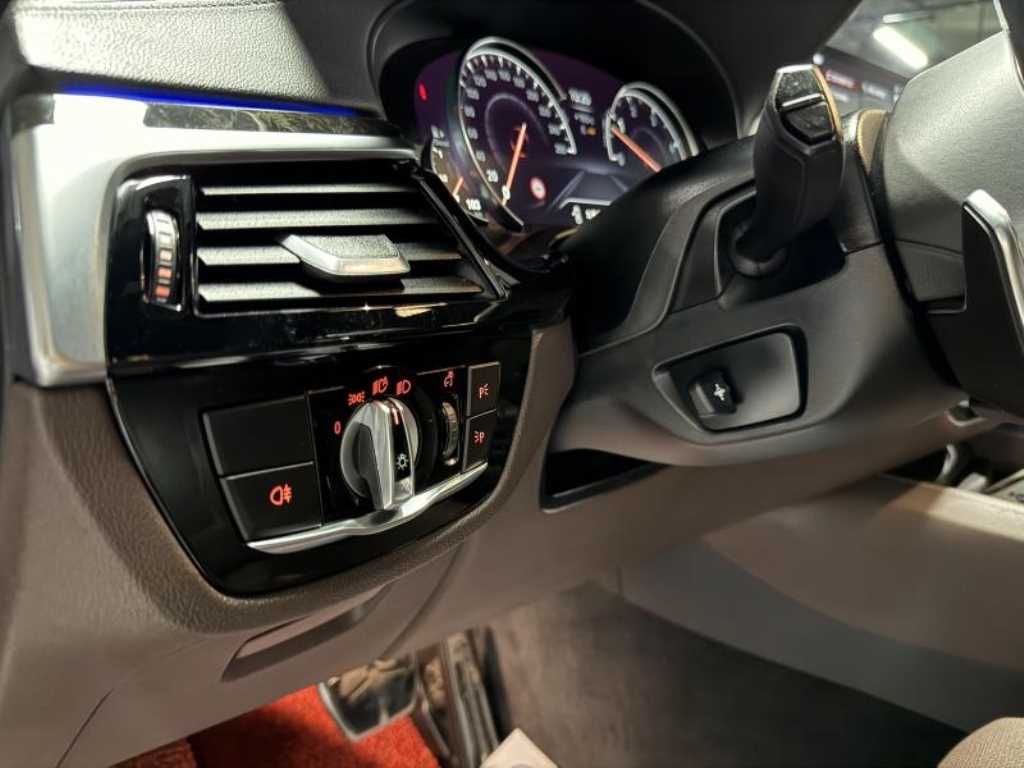 BMW Gran Turismo - Vista 12