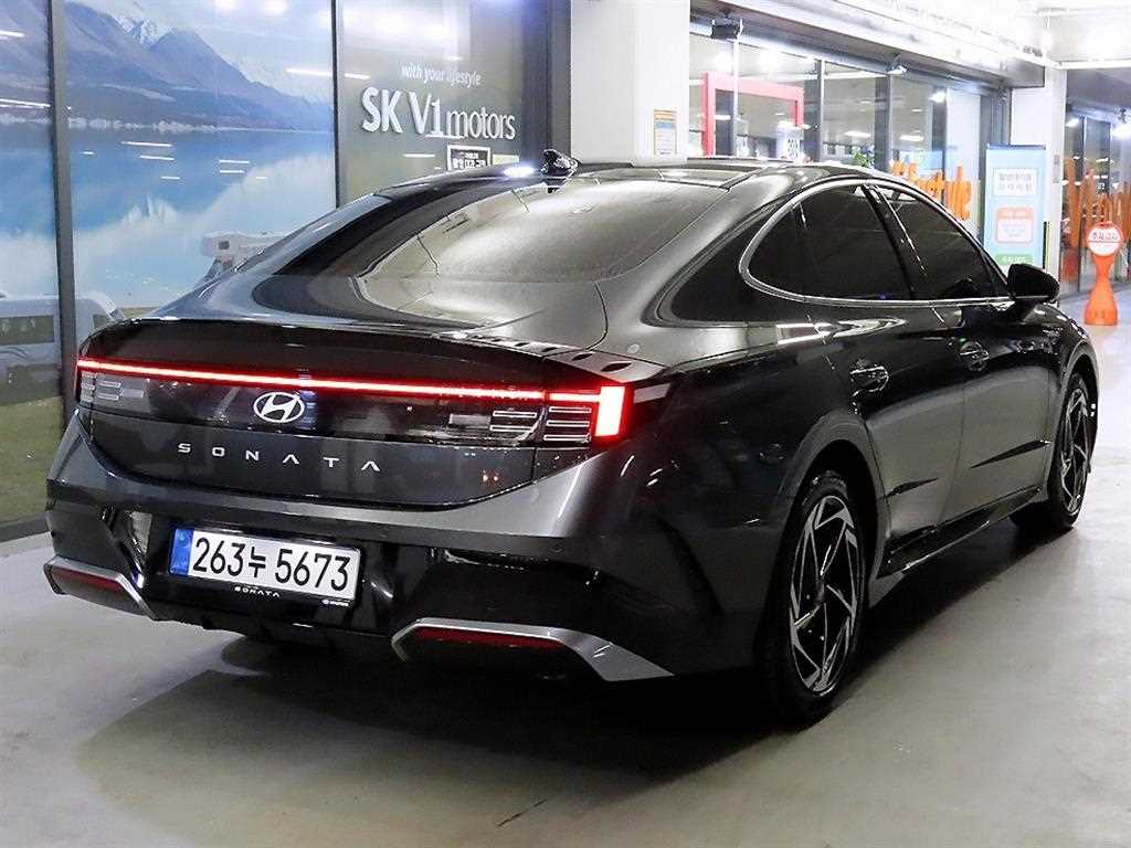 HYUNDAI Sonata - Vista 4