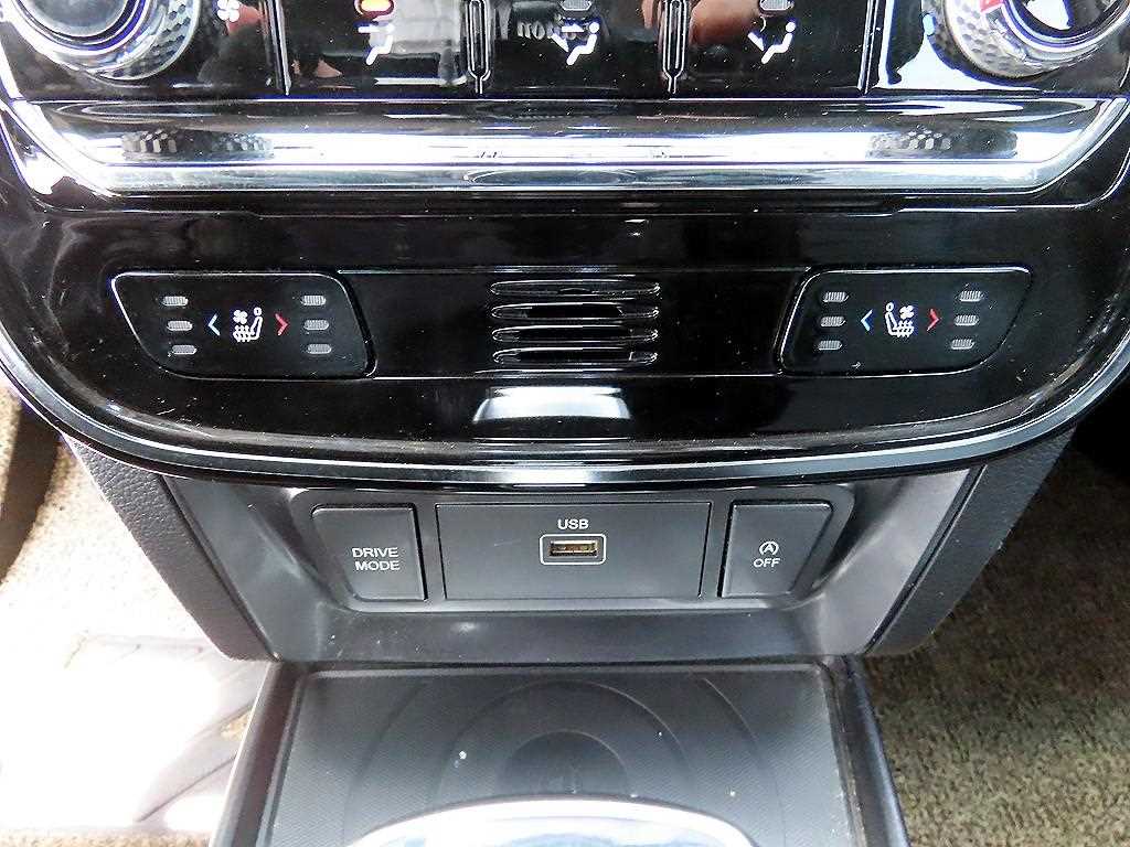 Ssangyong Tivoli 2021 Blanco - Importación desde Corea - HF Imports Iquique - Foto 13