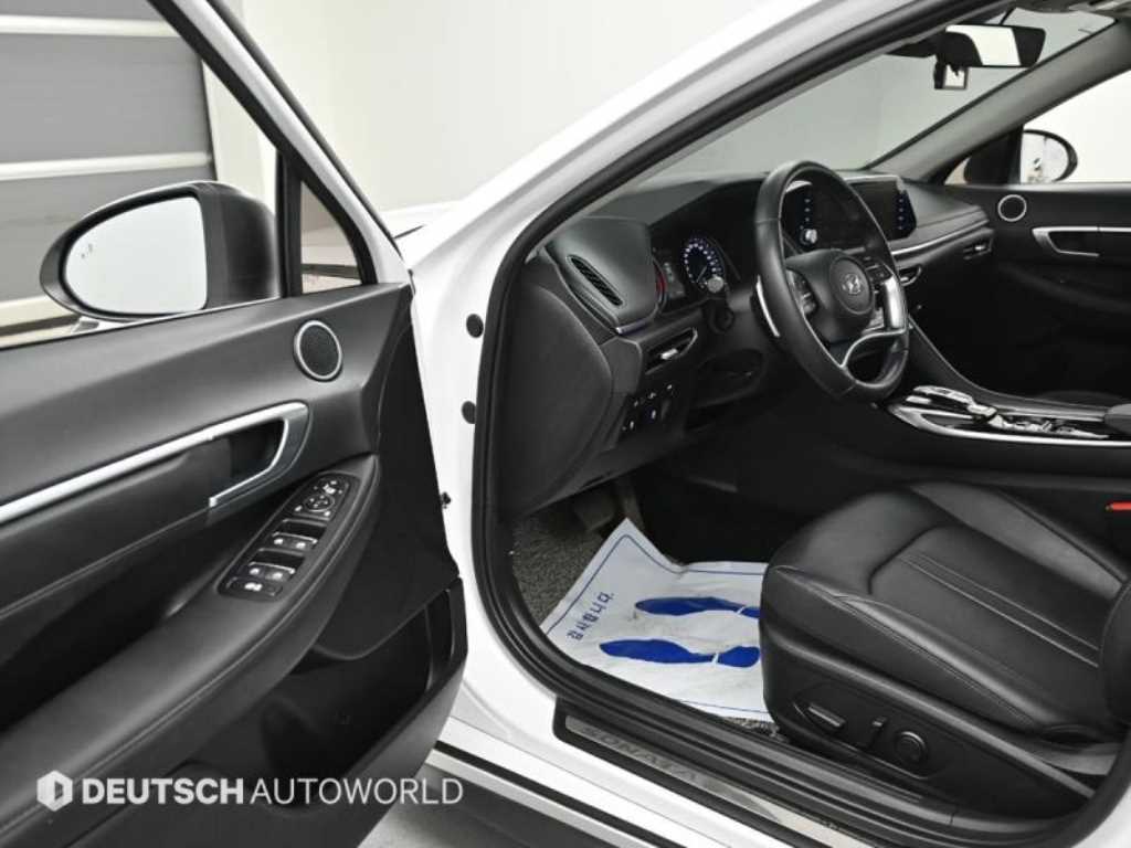HYUNDAI Sonata - Vista 11