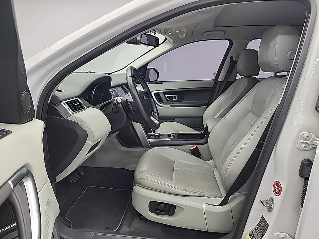 Land Rover Discovery Sports - Vista 11