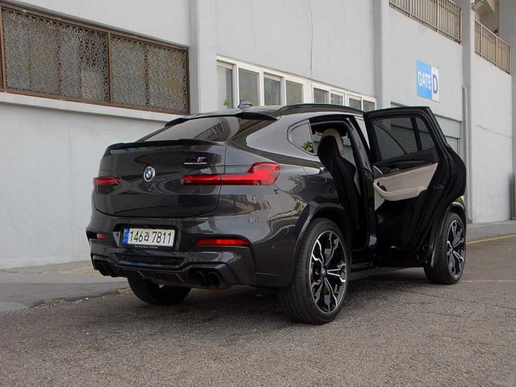 BMW X4M - Vista 6