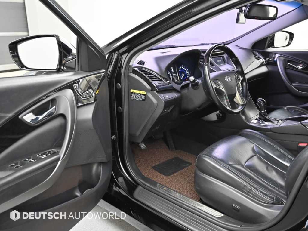HYUNDAI Grandeur - Vista 11