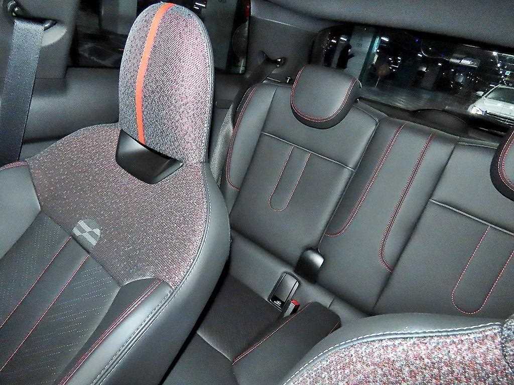 Mini Cooper - Vista 7