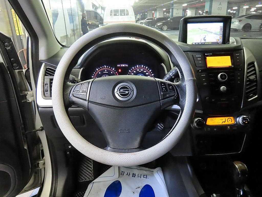 Ssangyong Korando - Vista 8