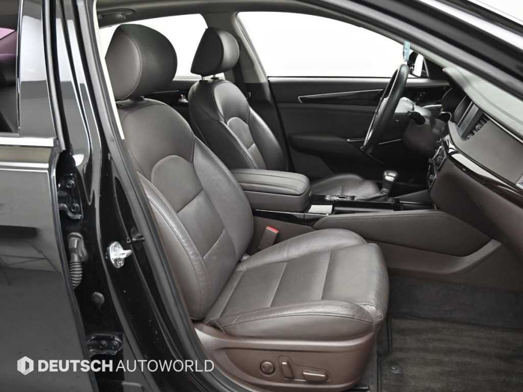 KIA K7 - Vista 10