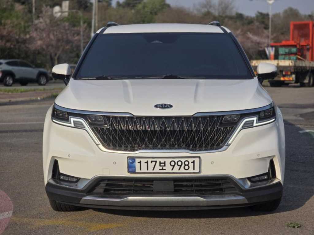 KIA Carnival 2021 Blanco - Importación desde Corea - HF Imports Iquique - Foto 1