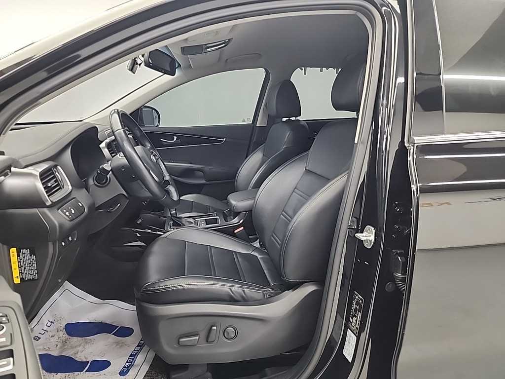KIA Sorento - Vista 11