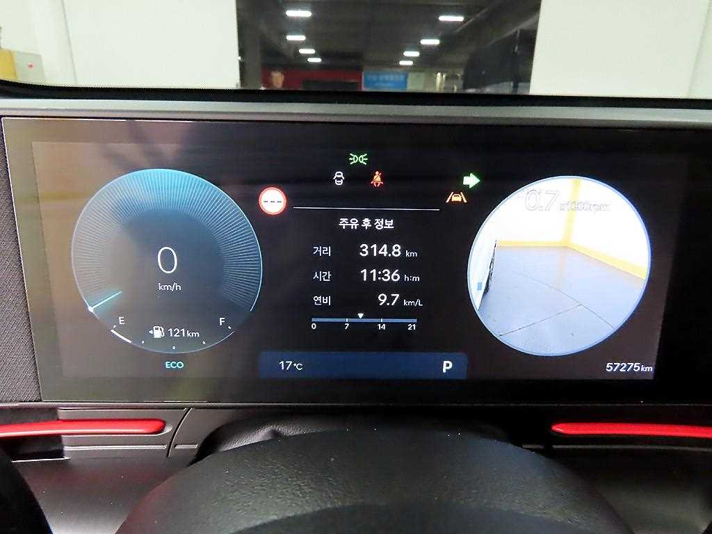 HYUNDAI Kona - Vista 8