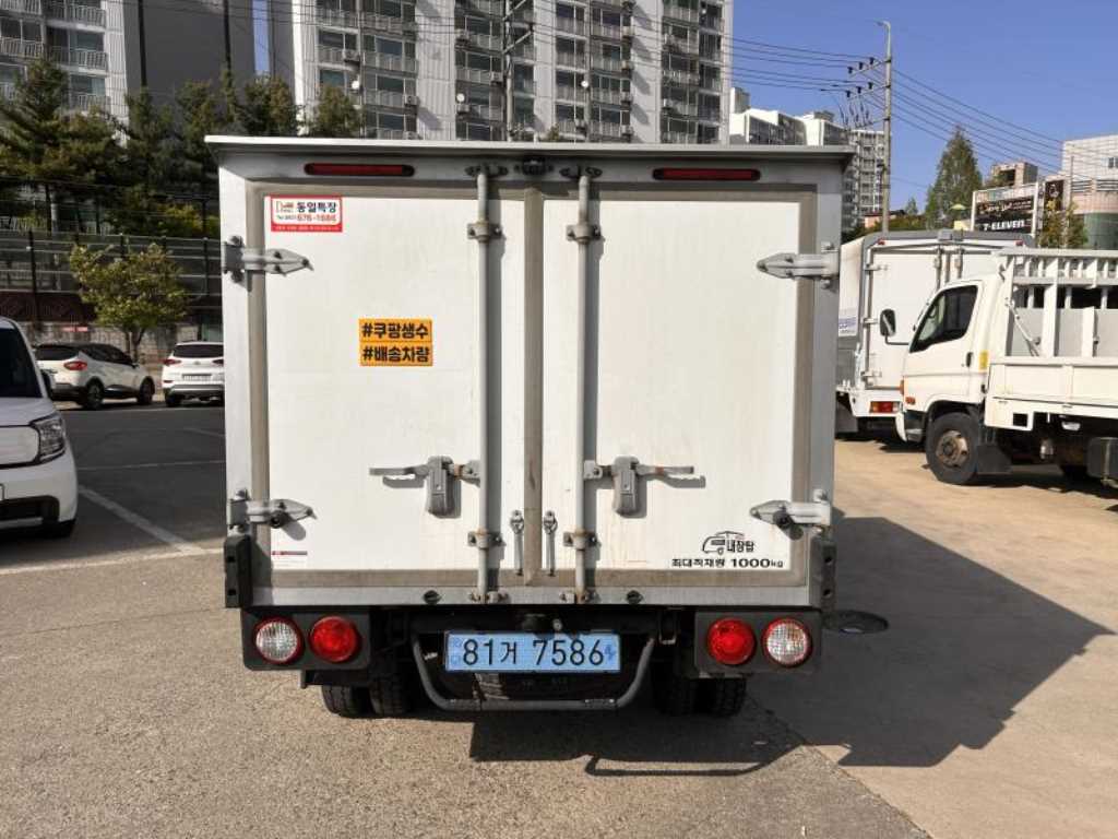 Small Truck Normal Box(Low Deck) - Vista 3