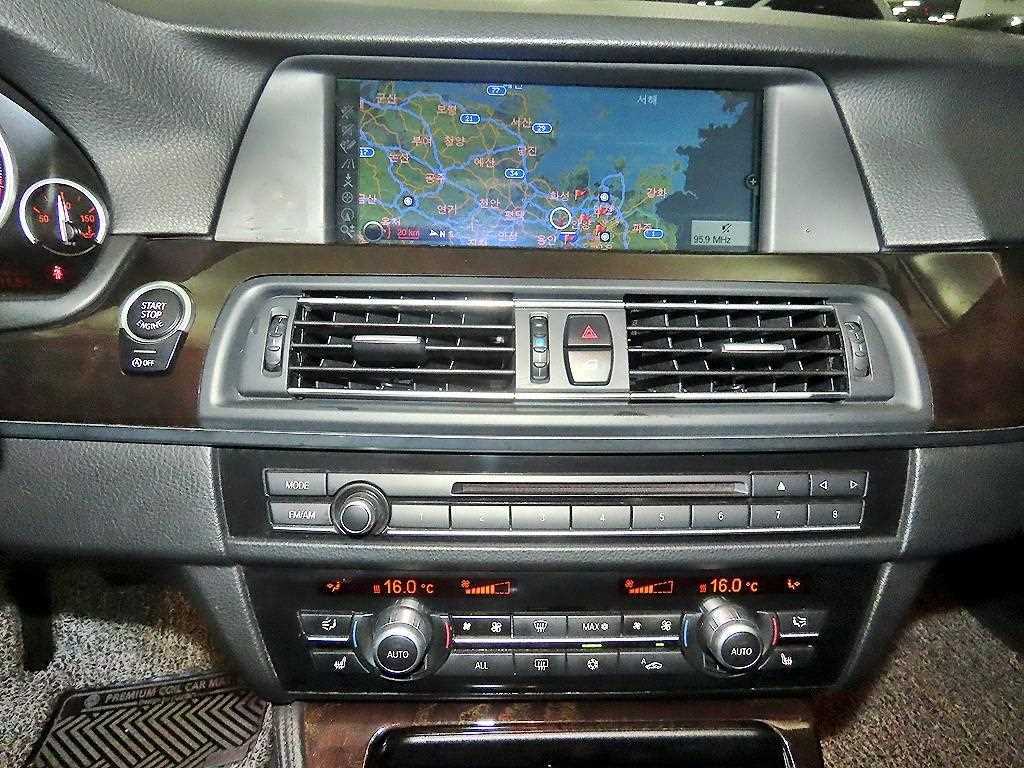 BMW 5 Series - Vista 11
