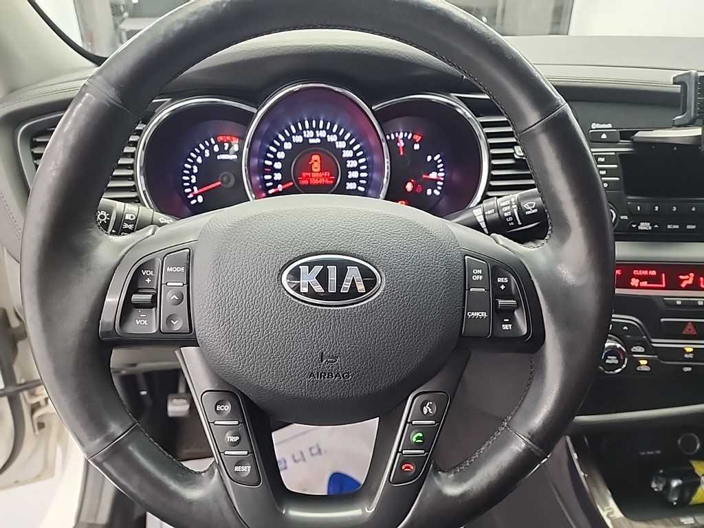 KIA K5 - Vista 9
