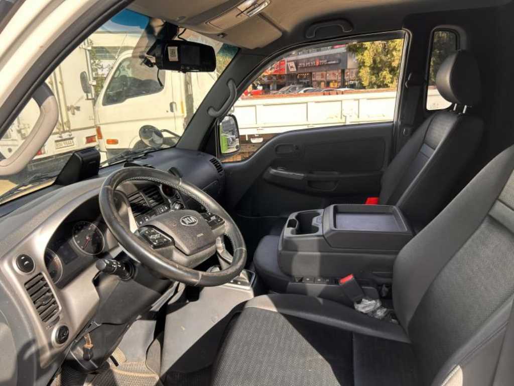 Small Truck Normal Box(Low Deck) - Vista 9