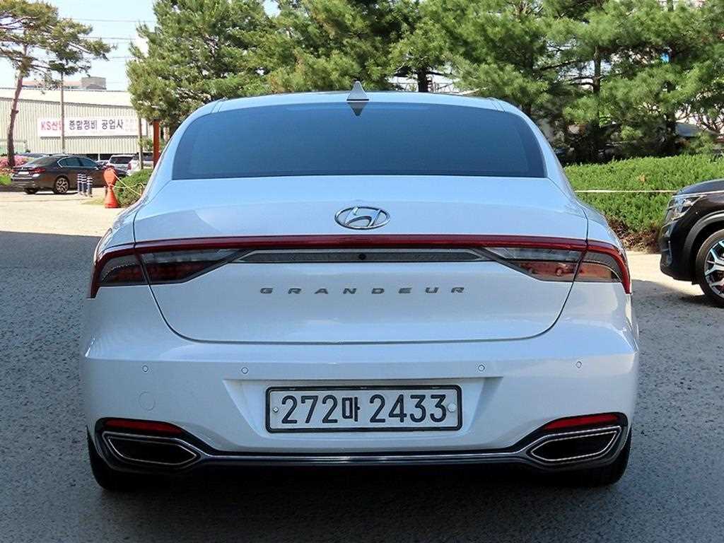 HYUNDAI Grandeur - Vista 4
