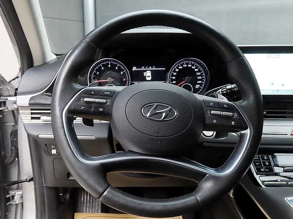 HYUNDAI Grandeur - Vista 9