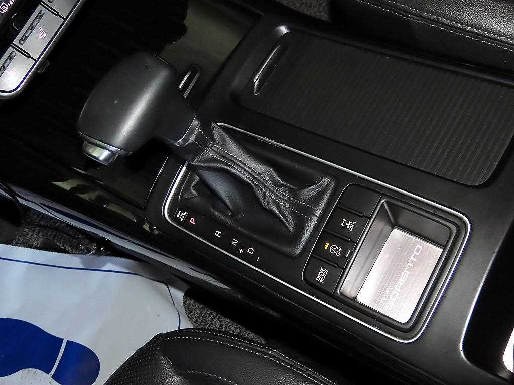 KIA Sorento - Vista 12