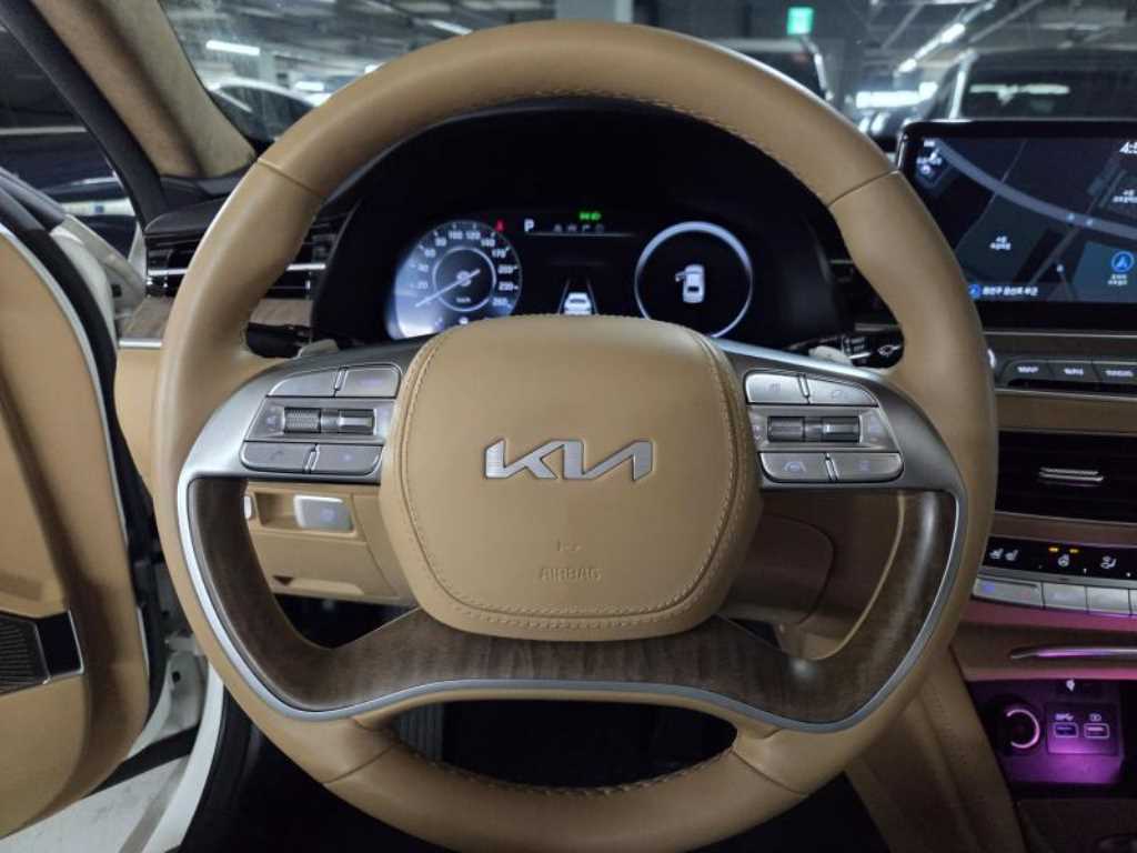 KIA K9 - Vista 6