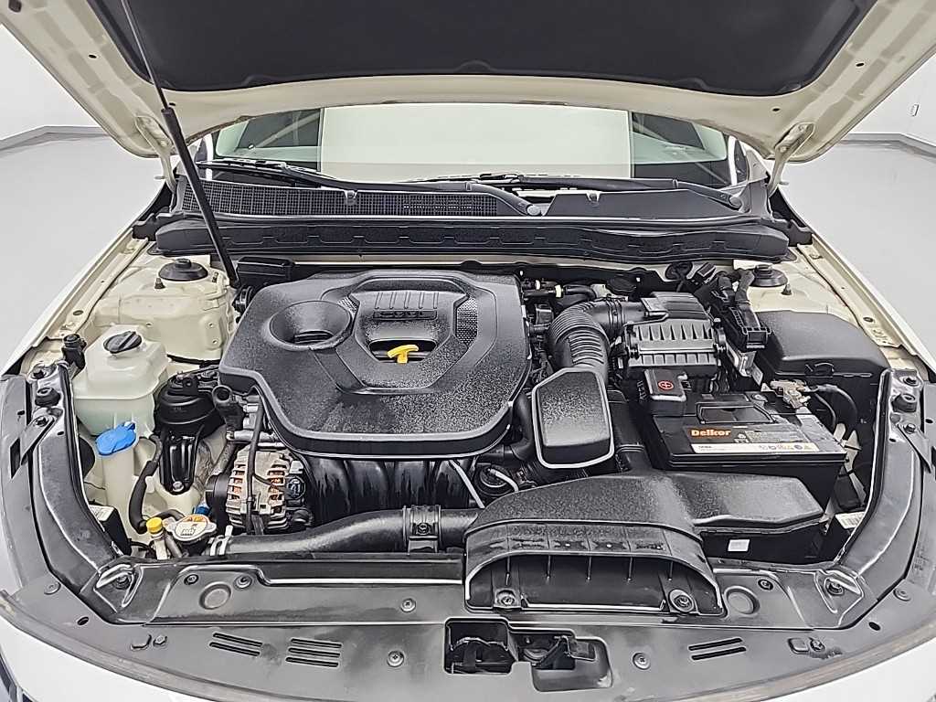 KIA K5 - Vista 5