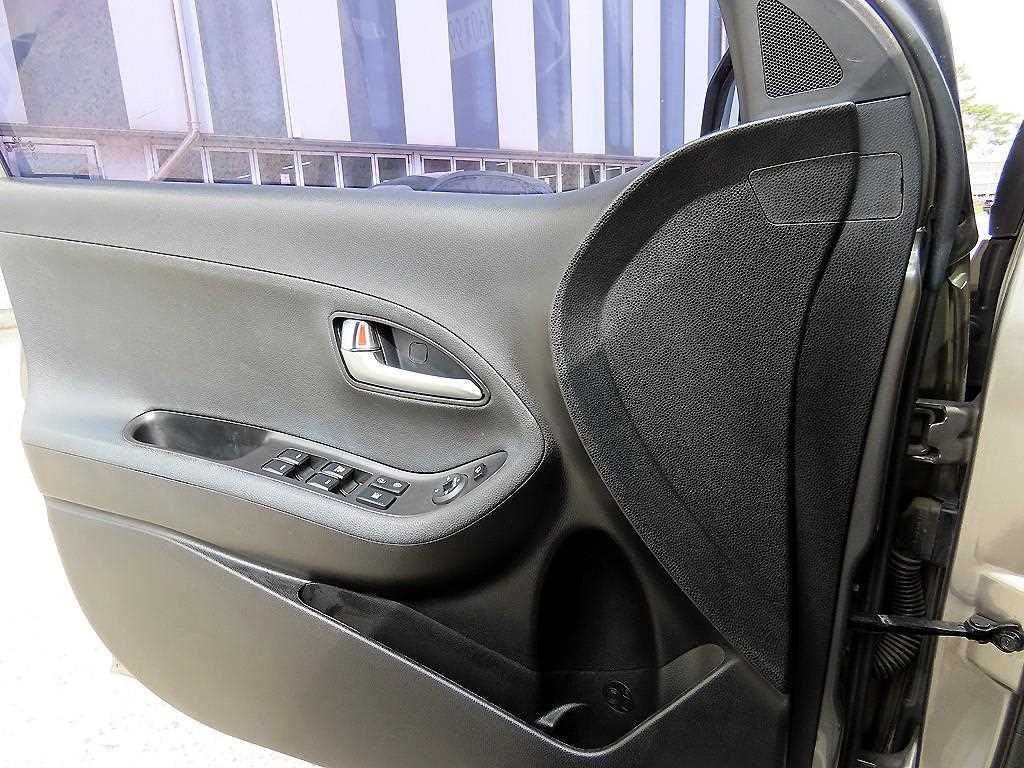 KIA Morning - Vista 11