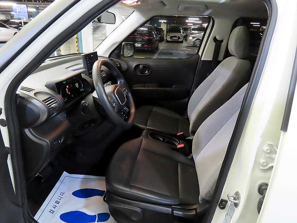 HYUNDAI Casper - Vista 6