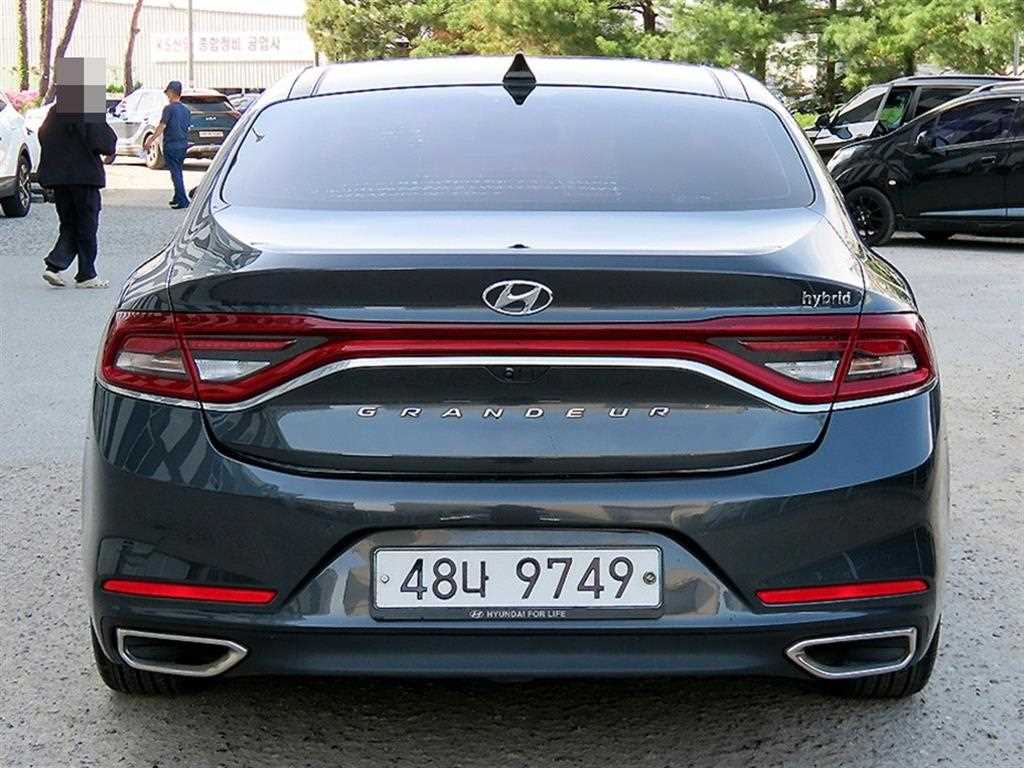 HYUNDAI Grandeur - Vista 4