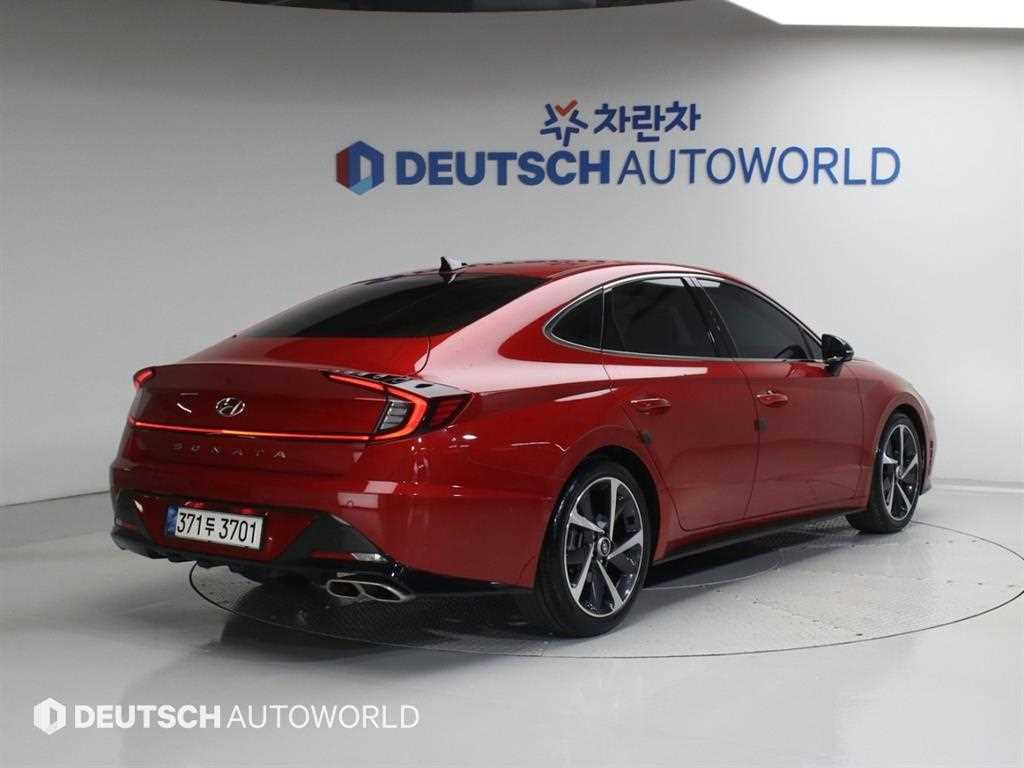 HYUNDAI Sonata - Vista 2