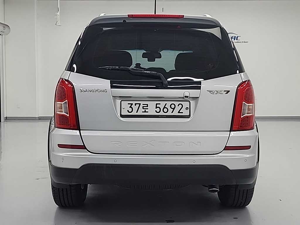 Ssangyong Rexton - Vista 3