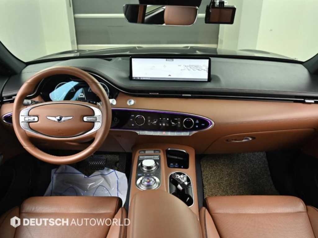 Genesis GV70 - Vista 7