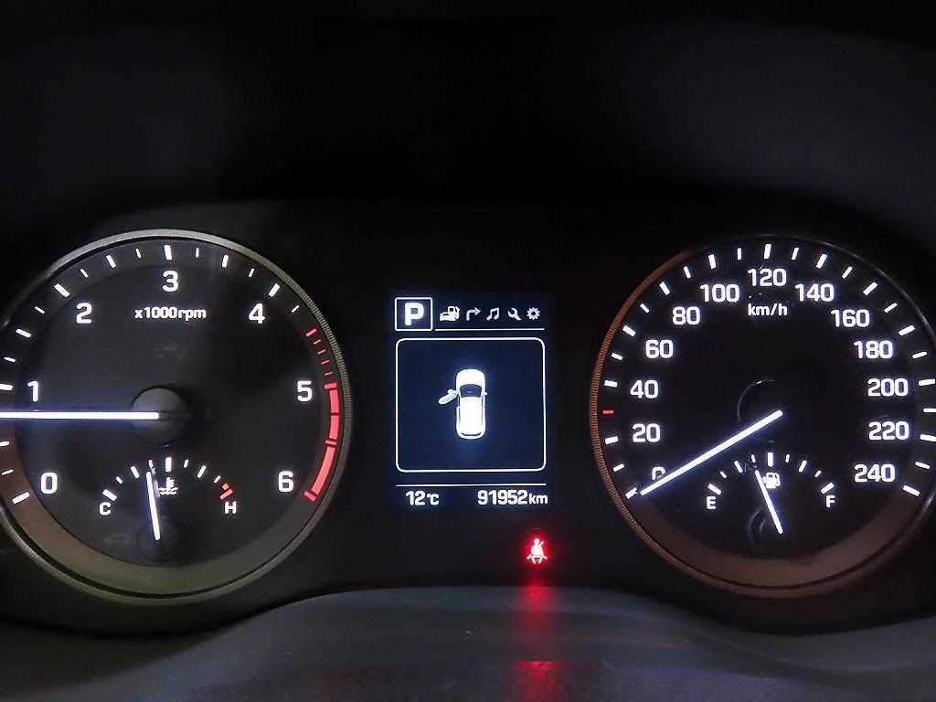 HYUNDAI Tucson - Vista 8