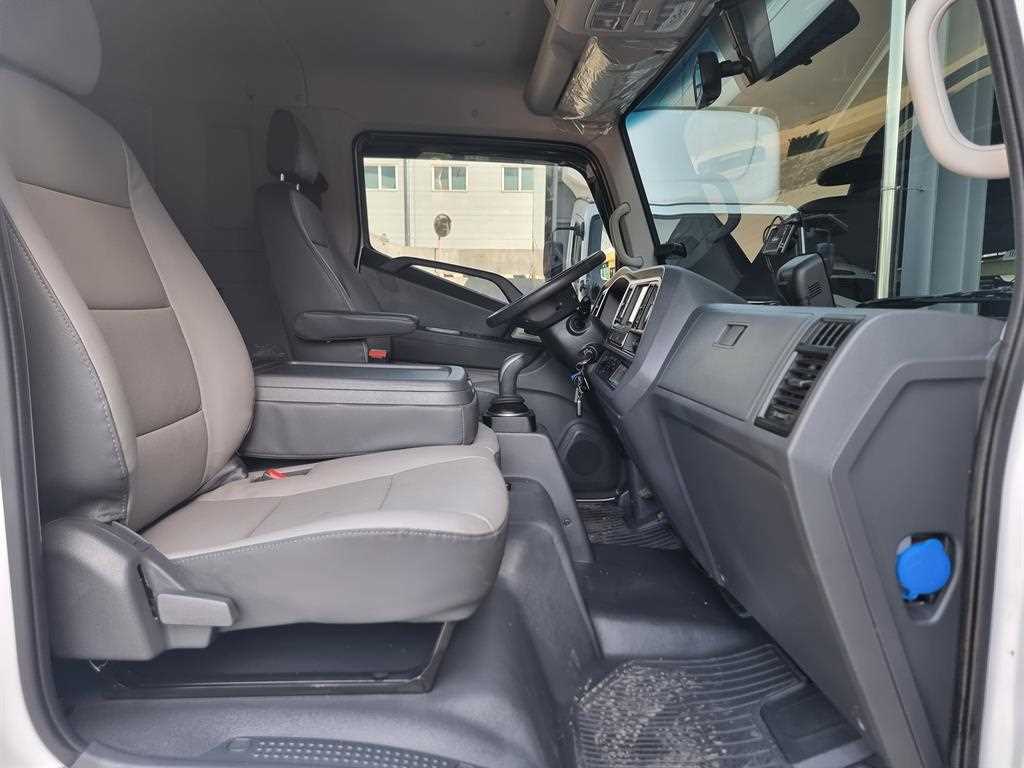 medium and large cargo truck 2024 Blanco - Importación desde Corea - HF Imports Iquique - Foto 16