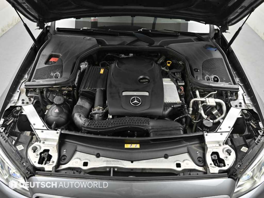 Mercedes Benz E class - Vista 8
