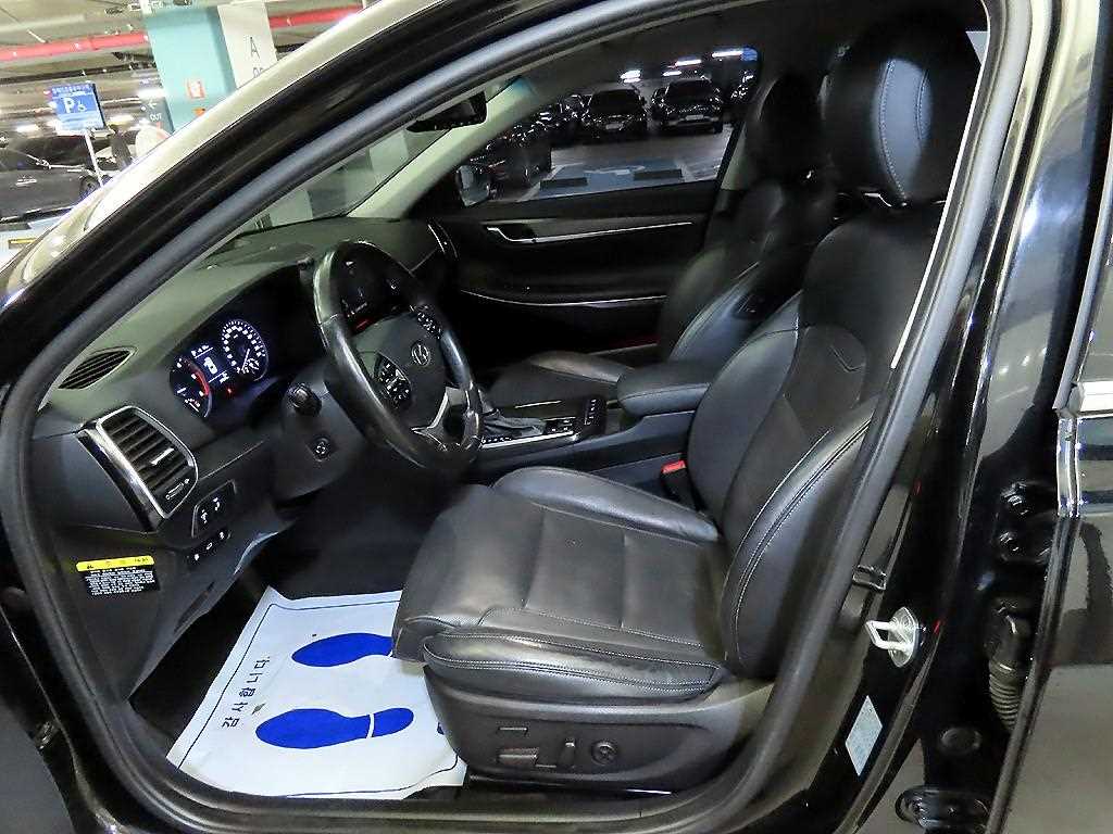 HYUNDAI Grandeur - Vista 6