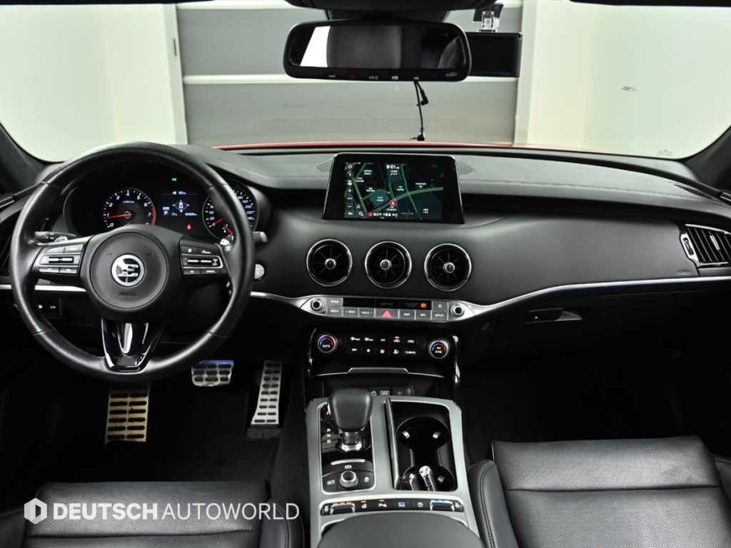 KIA Stinger - Vista 7
