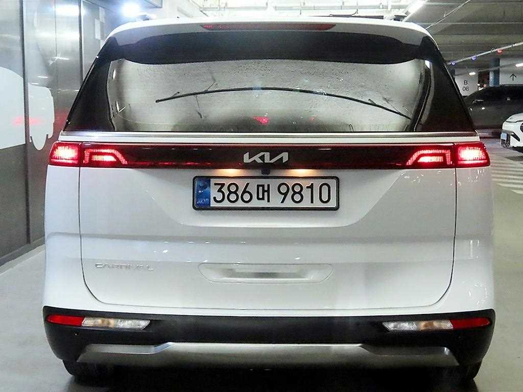 KIA Carnival - Vista 5