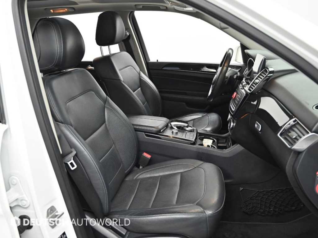 Mercedes Benz GLE Class - Vista 10