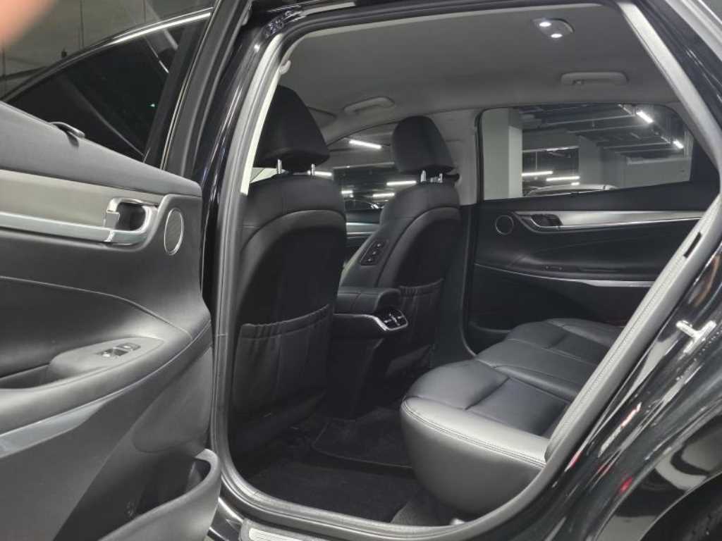HYUNDAI Grandeur - Vista 6