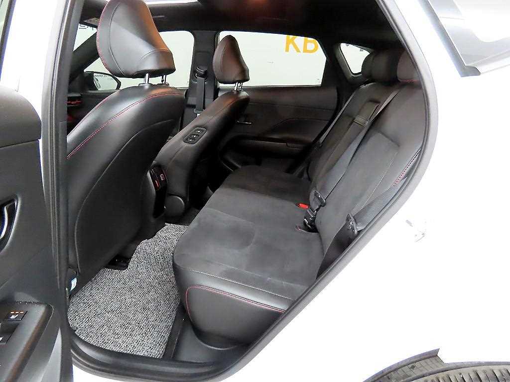 HYUNDAI Kona - Vista 6
