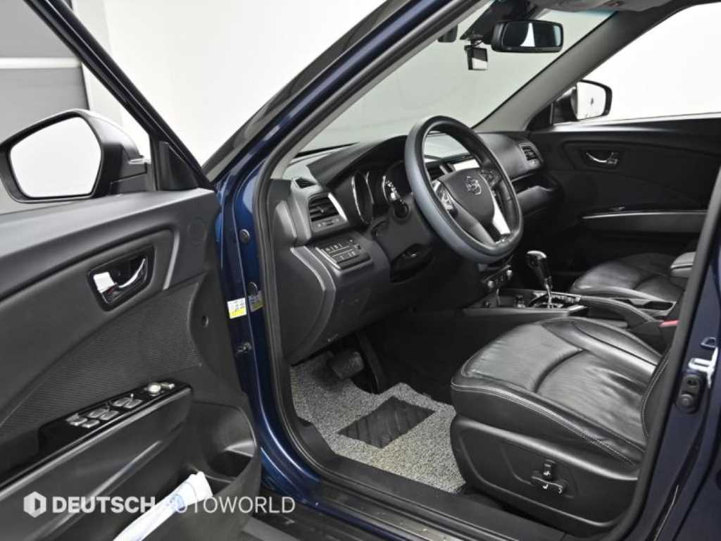 Ssangyong Tivoli - Vista 11