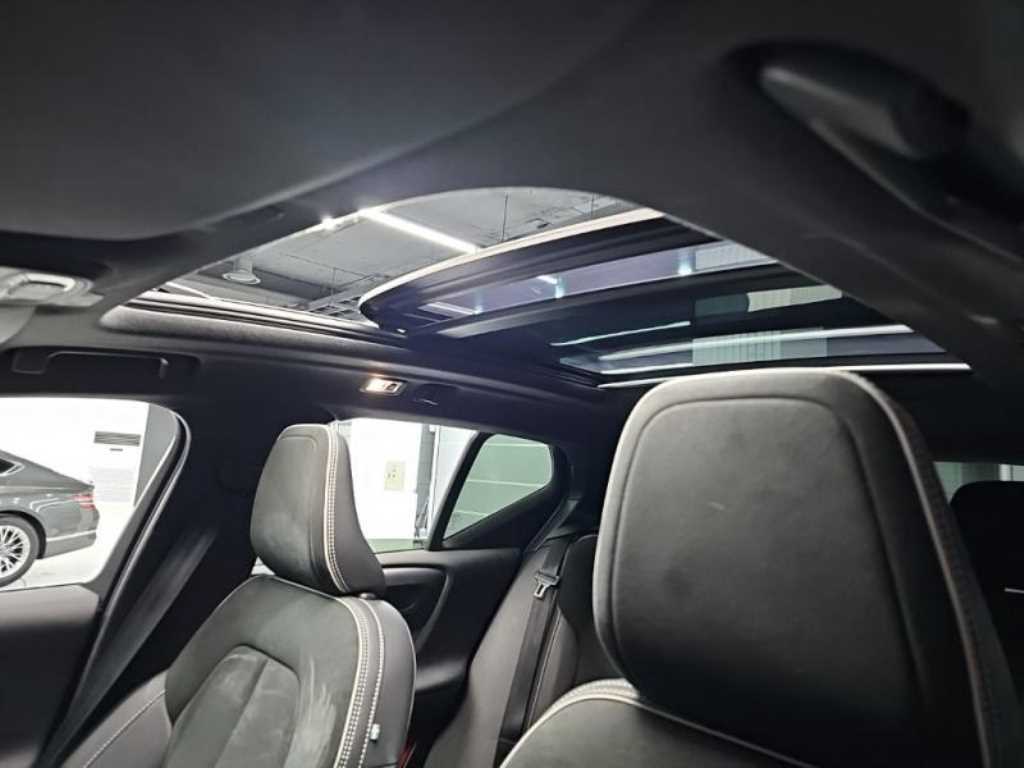 Volvo XC40 2020 Gris - Importación desde Corea - HF Imports Iquique - Foto 13