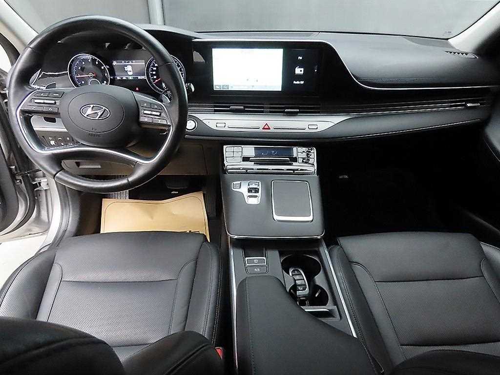 HYUNDAI Grandeur - Vista 7