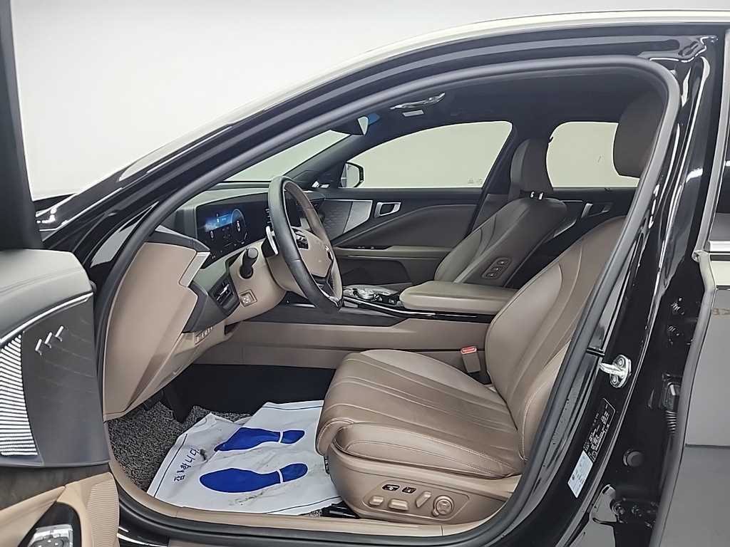 KIA K8 - Vista 11