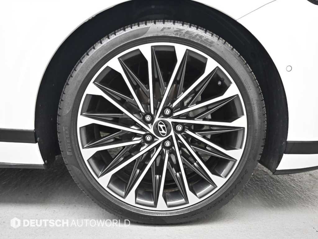 HYUNDAI Grandeur - Vista 5