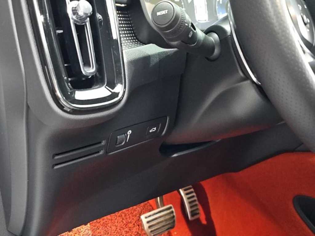 Volvo XC40 2020 Gris - Importación desde Corea - HF Imports Iquique - Foto 14