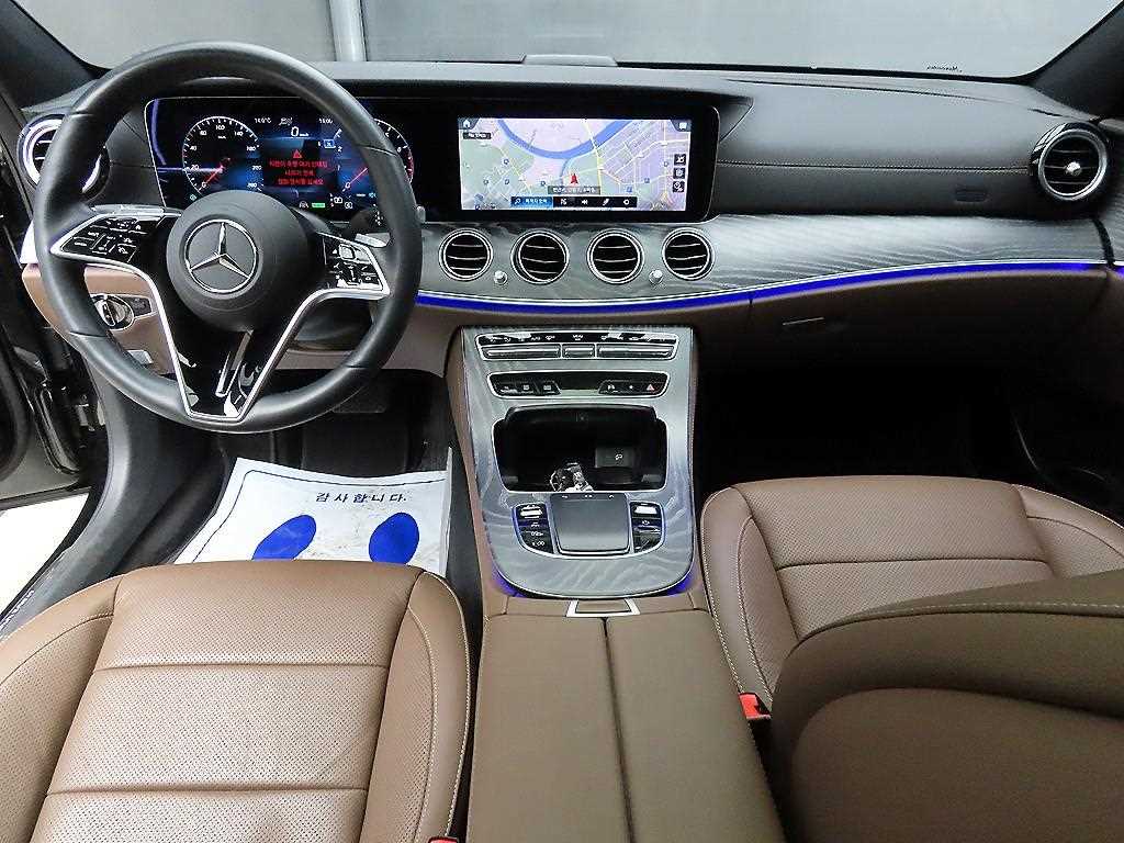 Mercedes Benz E class - Vista 7