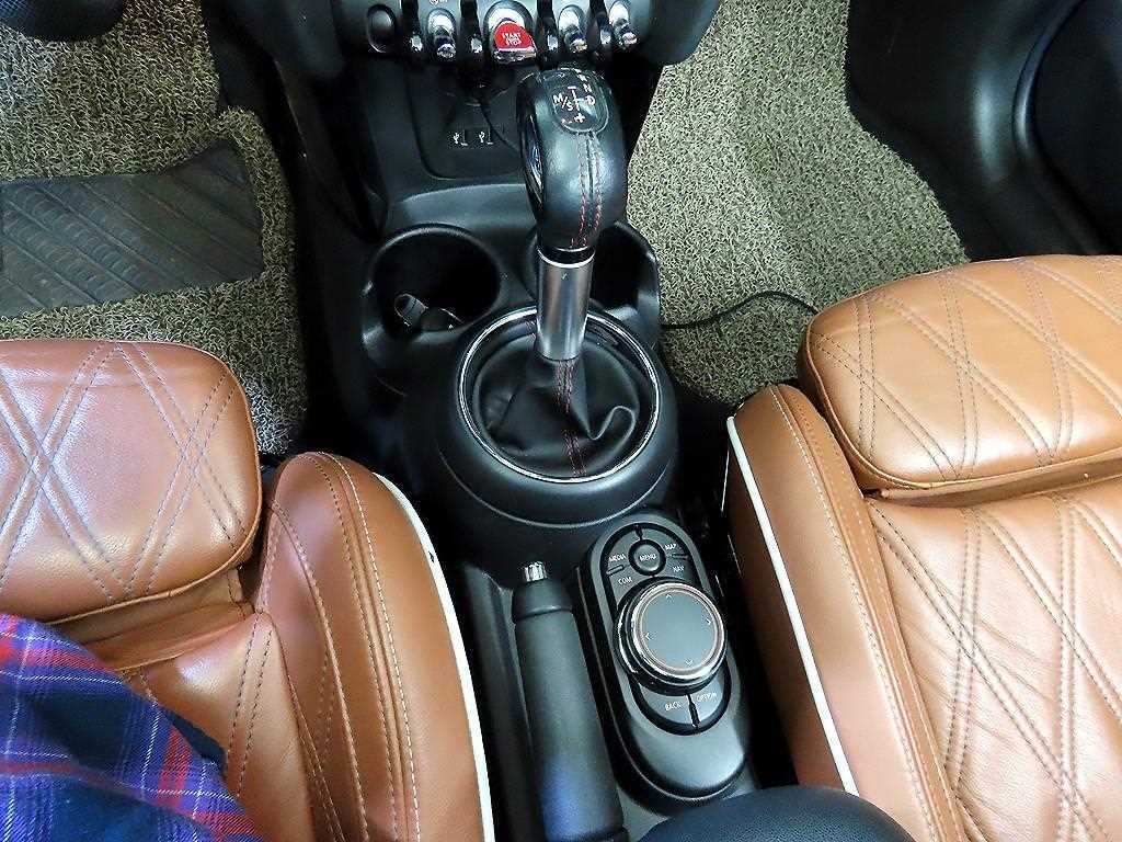 Mini Cooper Convertible 2019 skyblue - Importación desde Corea - HF Imports Iquique - Foto 15