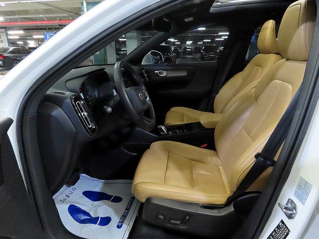 Volvo XC40 - Vista 6