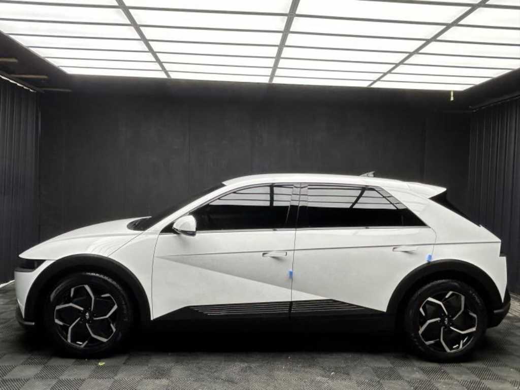 HYUNDAI Ioniq 5 - Vista 3